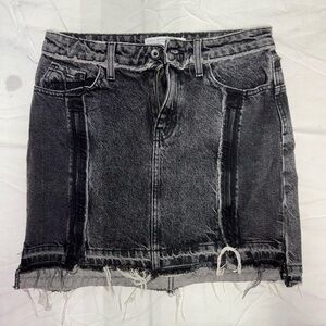 Zara Basic Z1975 Charcoal Distressed Mini Skirt size small